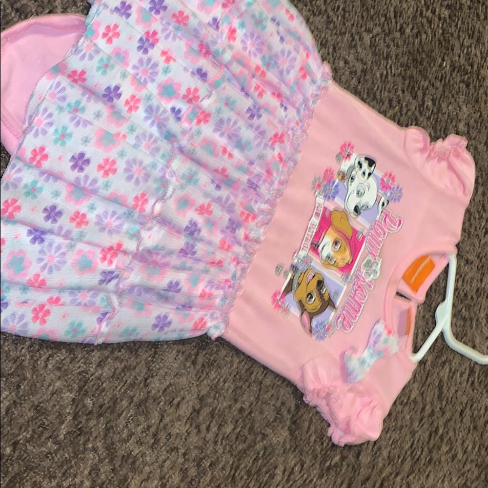 Dress - Picture 3 of 3